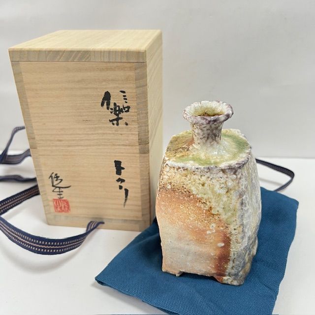 井村侊生作　信楽焼　徳利　共箱　酒器 井村侊生 信楽焼 トクリ 希少 - メルカリ