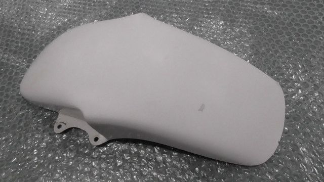 TW200　DG07J-007xxx　の　フロントフェンダー　傷　ヒビ:#1661820096