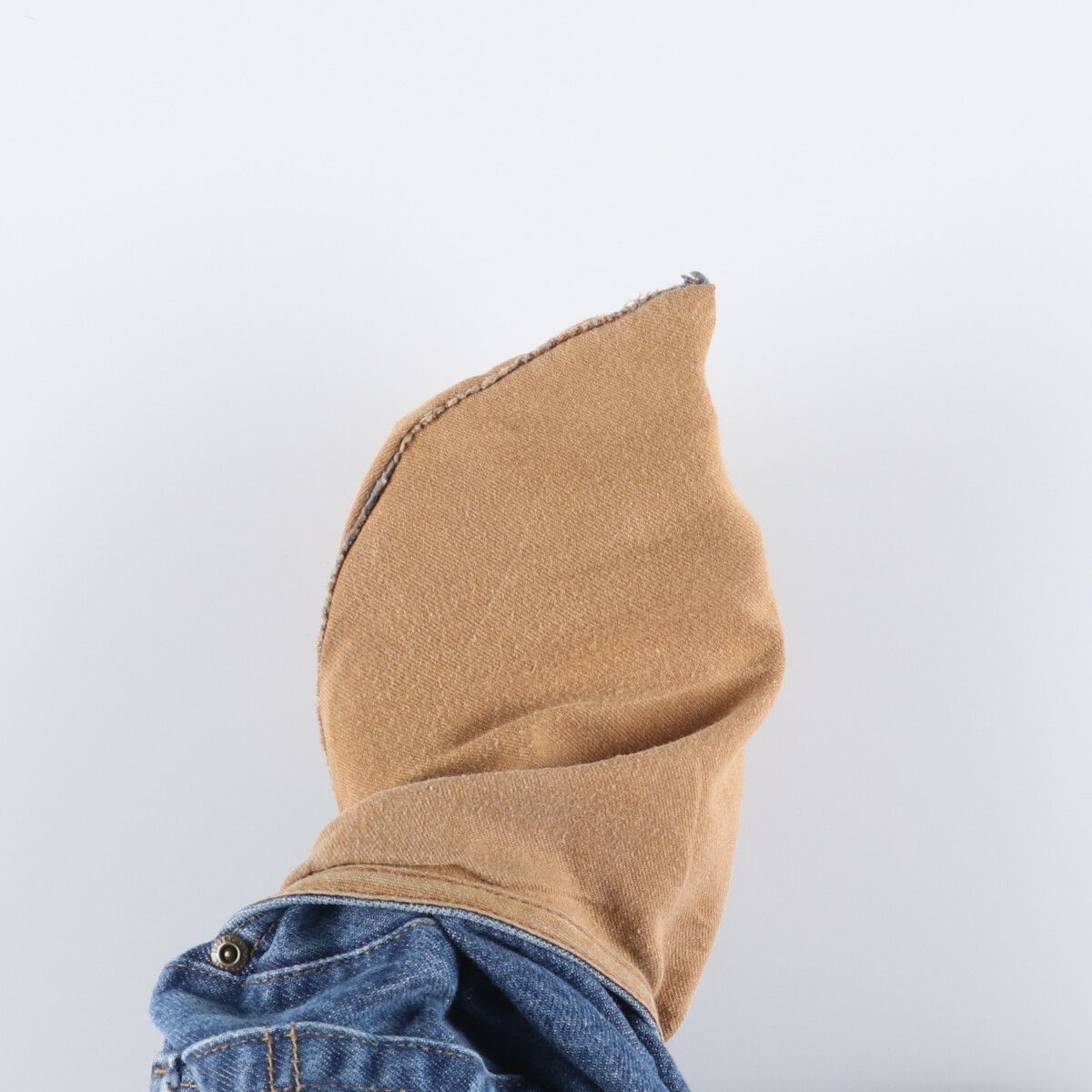RELAXED FIT