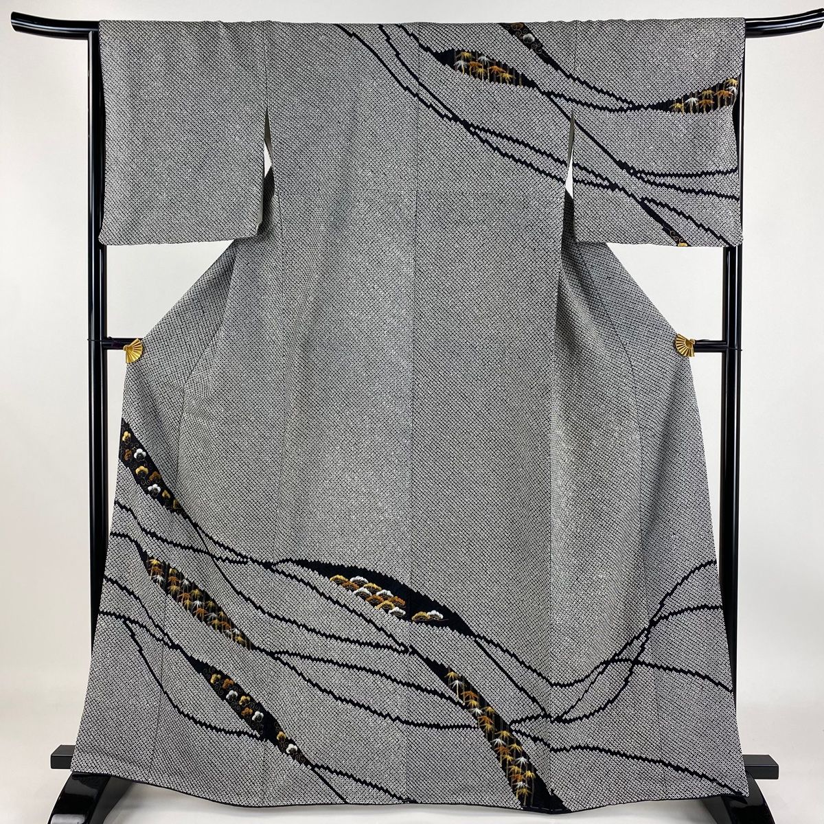 正絹【美品 鈴乃屋誂製】総絞り グレー地に黒 訪問着 袷b635