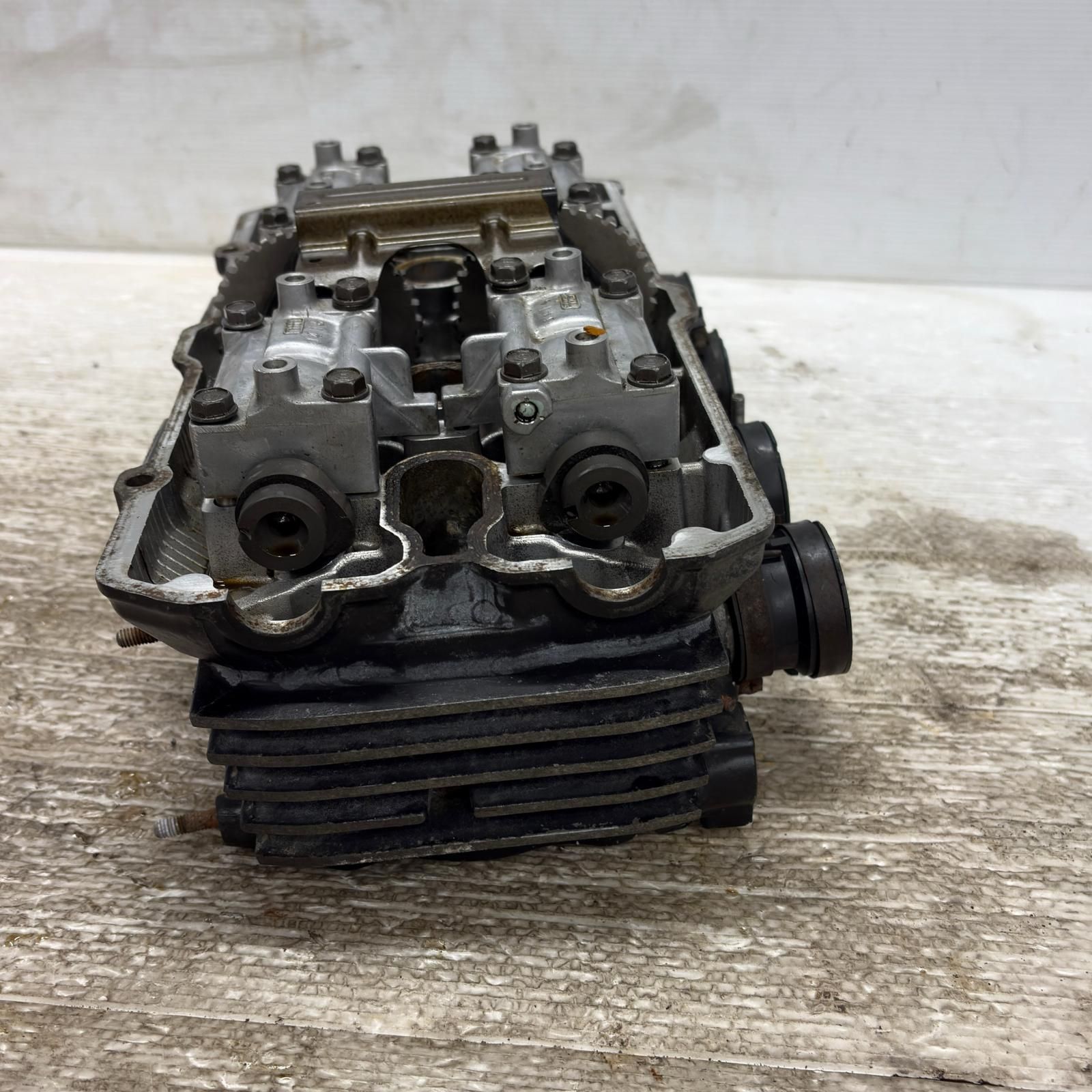 海外限定。 HONDA CB400SF NC31 シリンダーヘッド ASSY ホンダ