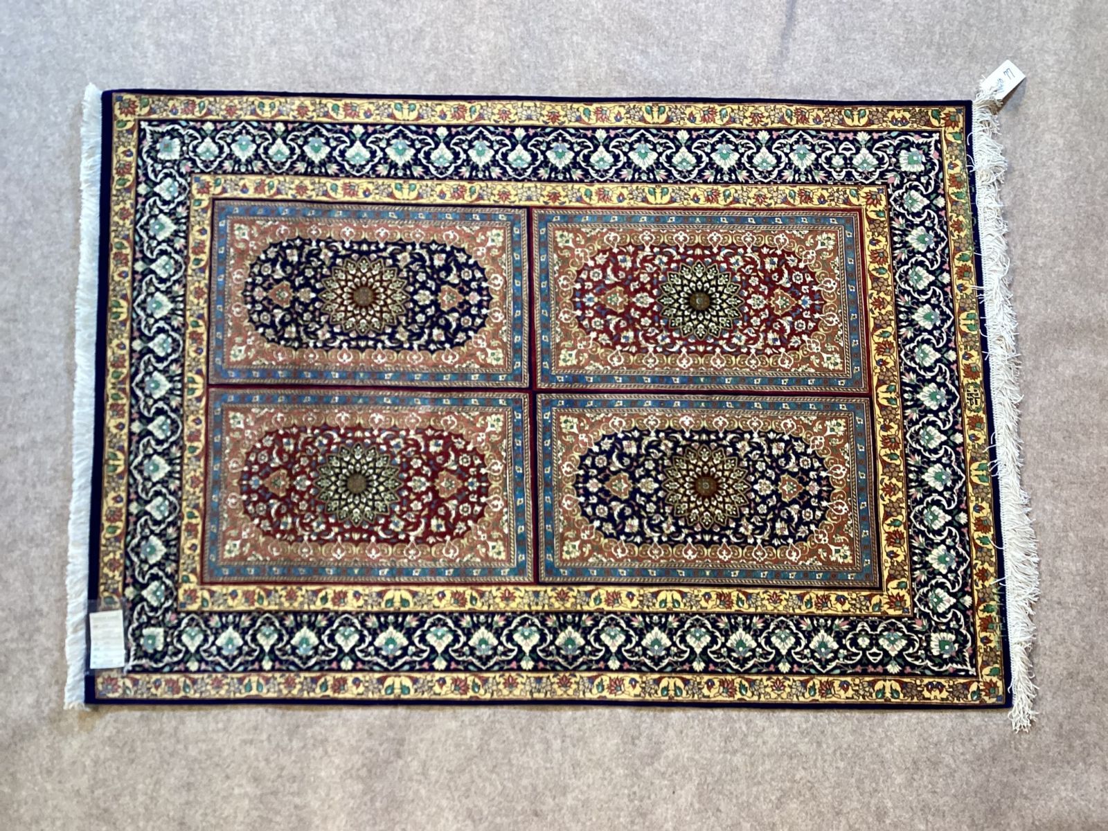 最後1品のみ展示品ペルシャ絨毯クムシルクカーペット玄関マット 最後1品のみ展示品ペルシャ絨毯クムシルクカーペット玄関マット