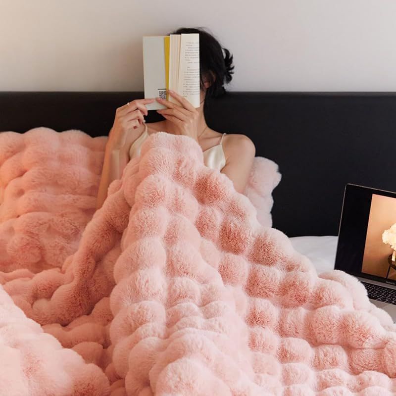 阪神タイガース● 2025優勝記念 サイン入り毛布ハーフケット 阪神百貨店限定 阪神タイガース○ 2025優勝記念 サイン入り毛布ハーフケット