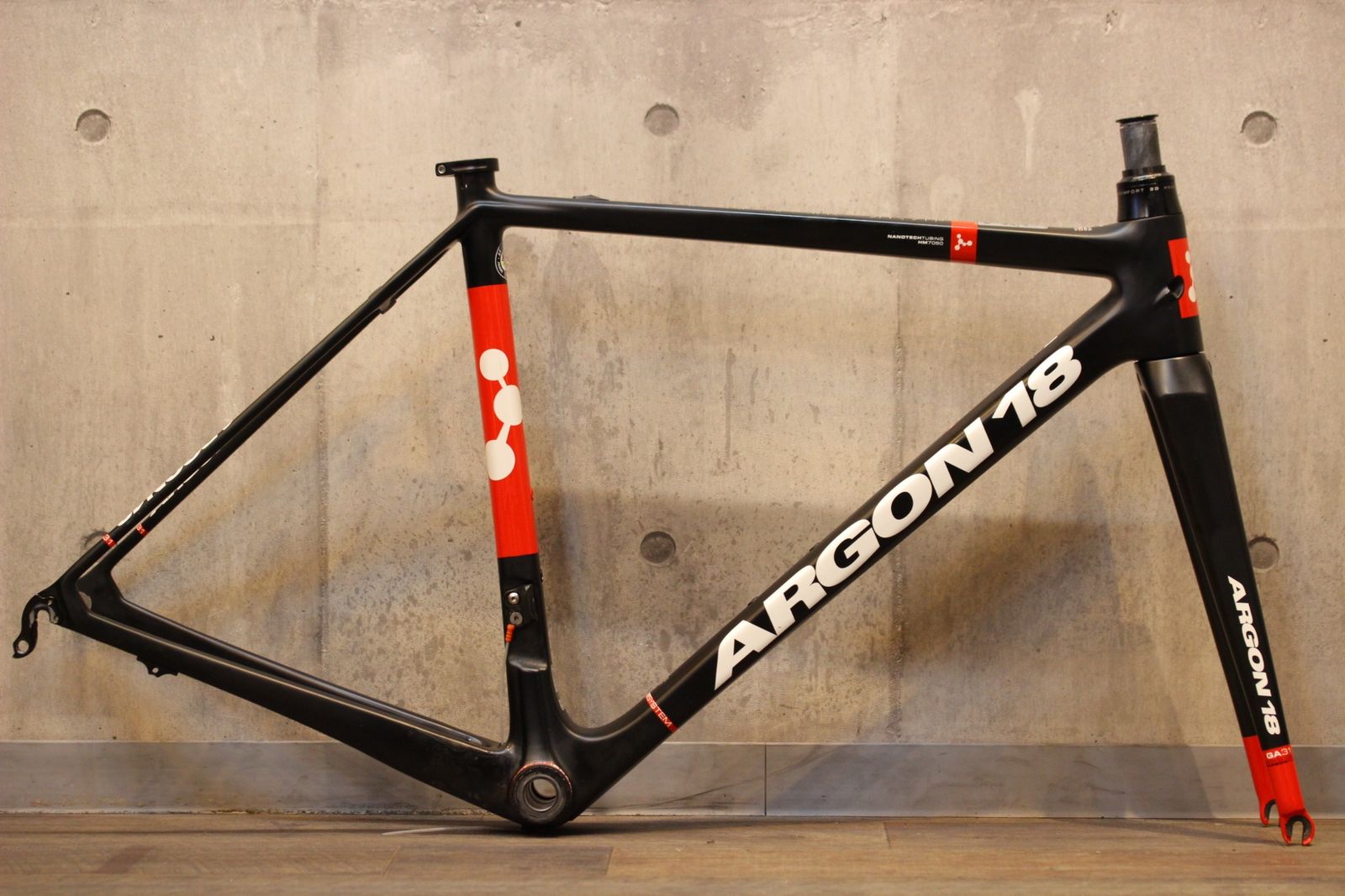 ARGON 18 ガリウム カーボンフレーム　サイズL 2016年頃 ARGON 18 ガリウム カーボンフレーム サイズL 2016年頃 - メルカリ