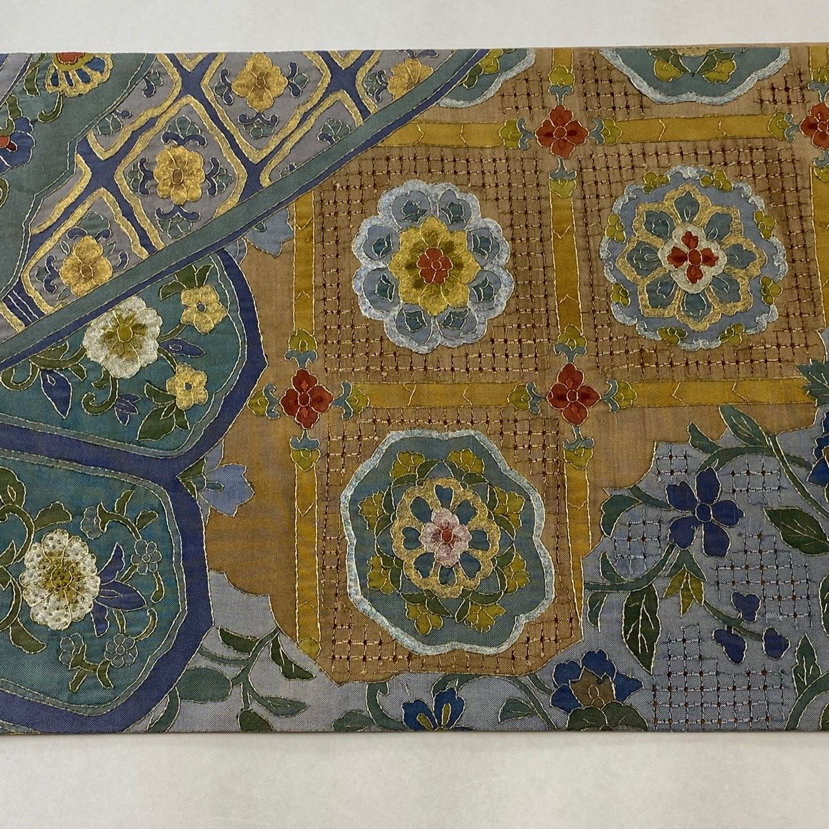 花唐草 刺繍