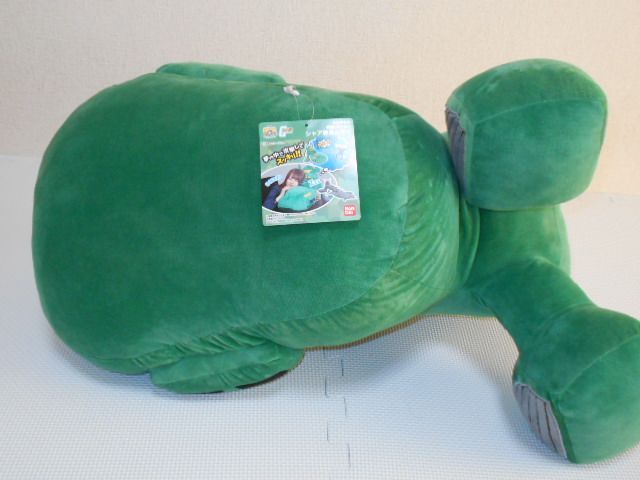 機動戦士ガンダム ひとやすみ戦艦クッション シャア専用 ムサイ タグ付