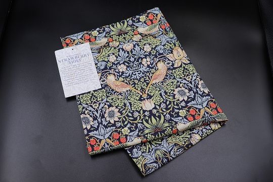 ウィリアムモリスいちご泥棒ティータオル タペストリーwilliam morris