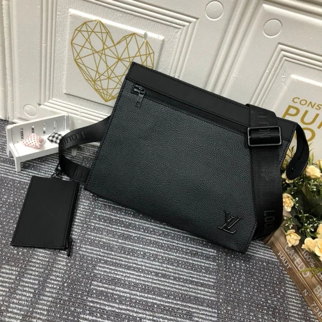 新品未使用 箱付  LOUIS VUITTON ノベルティトートバッグ 専用ページ