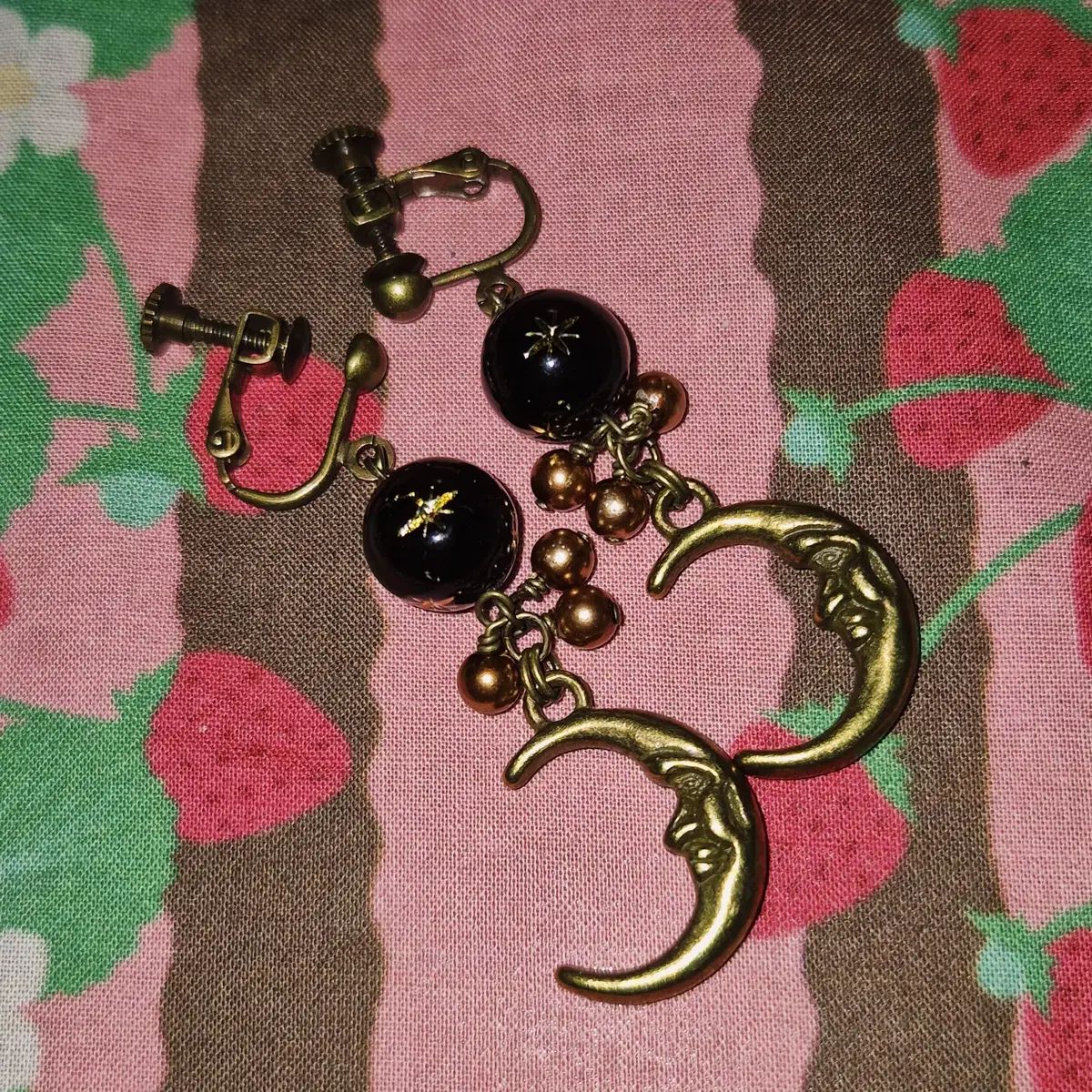 ムーンフェイス イヤークリップ