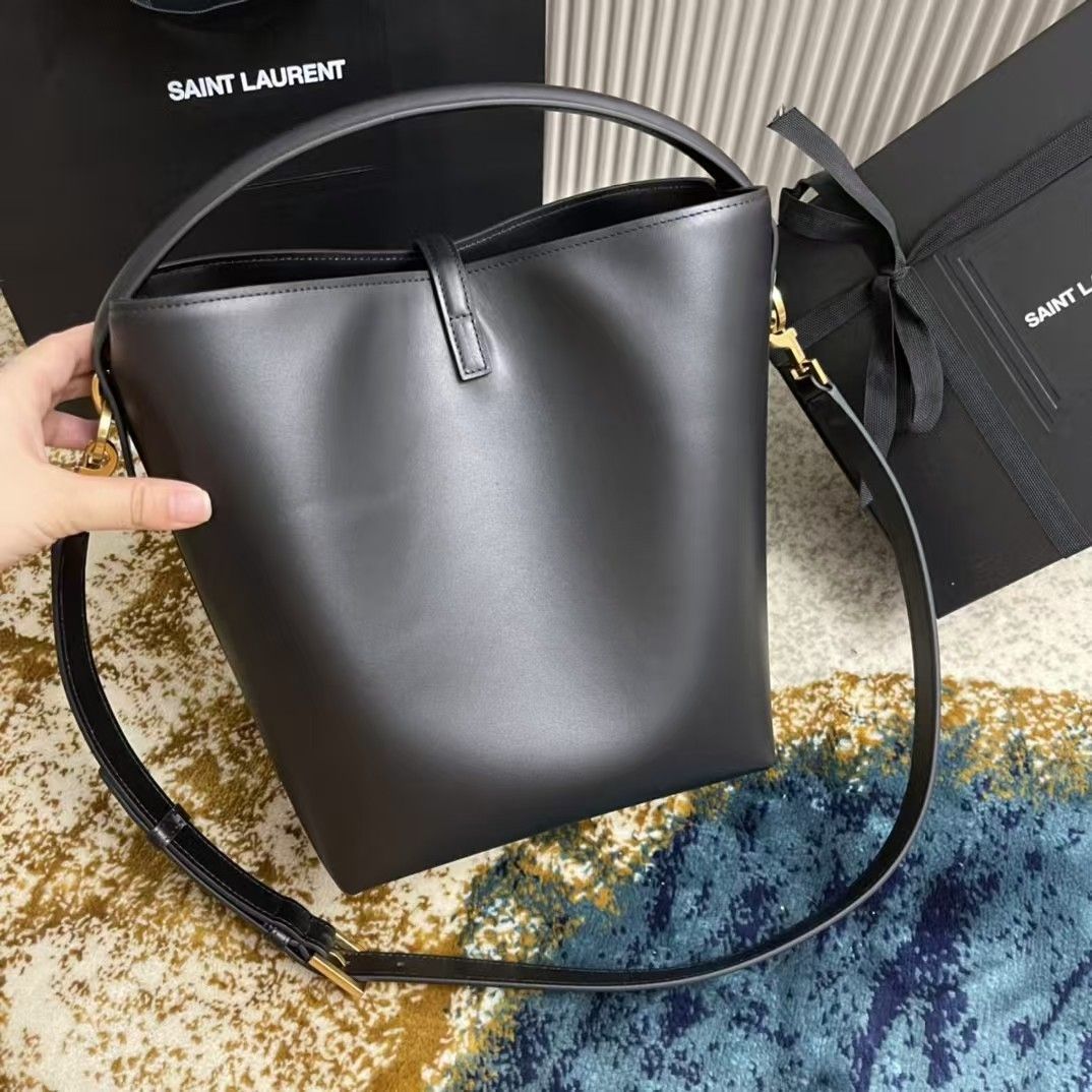 YSLハンドバッグ＆ショルダーバッグ YSL【入手困難】MINI トップハンドルバッグ “カサンドラ” 全色
