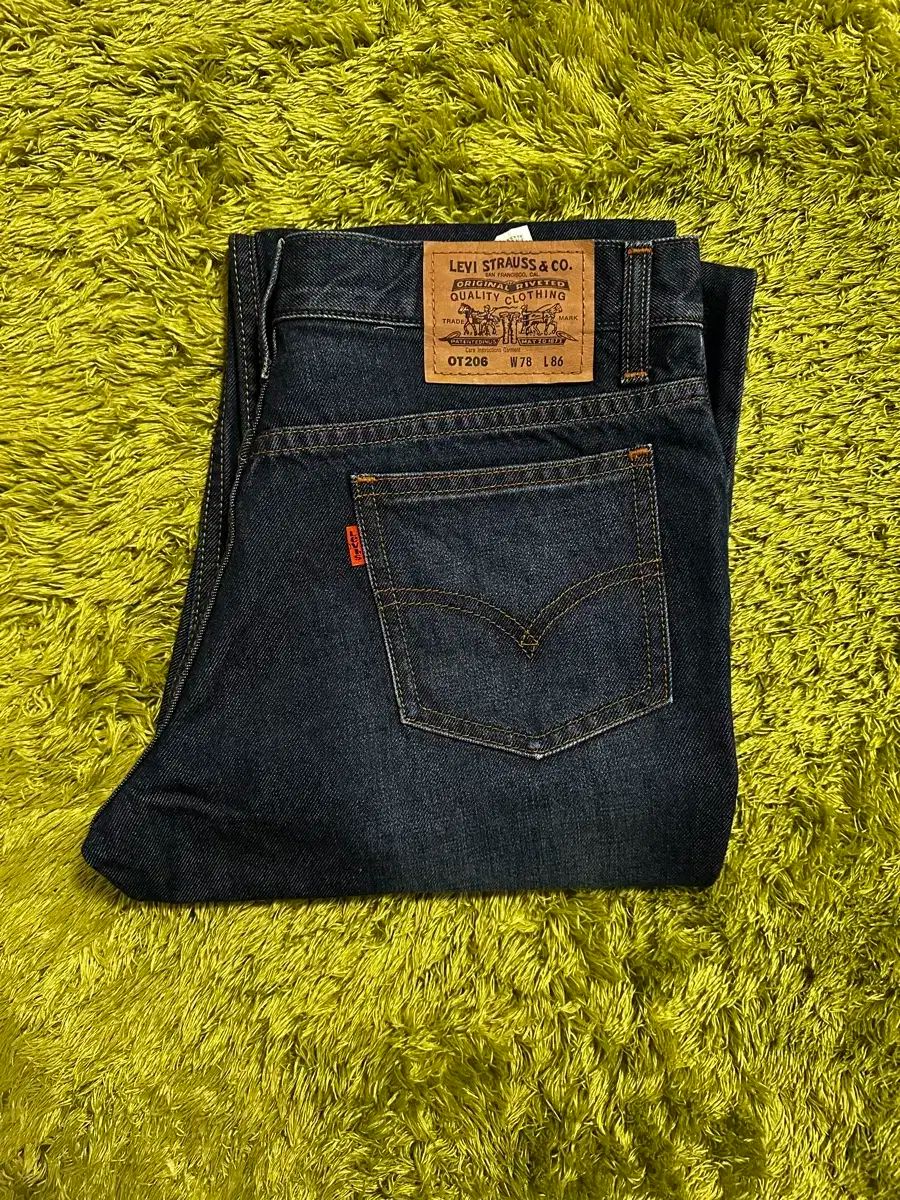 【雷市場（ポンジャン）商品韓国直送】 LEVI'S(リーバイス) ot206