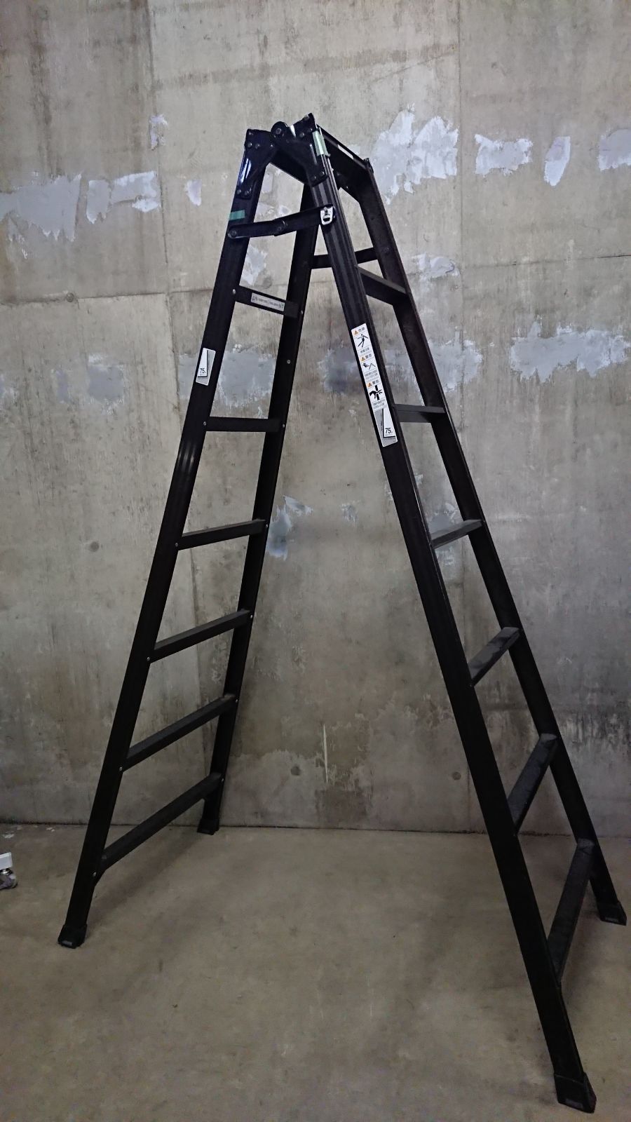 什器 什器 はしご兼用脚立 SK-21K 脚立 はしご 内装 足場 作業 足場 作業台 梯子 什器デポ