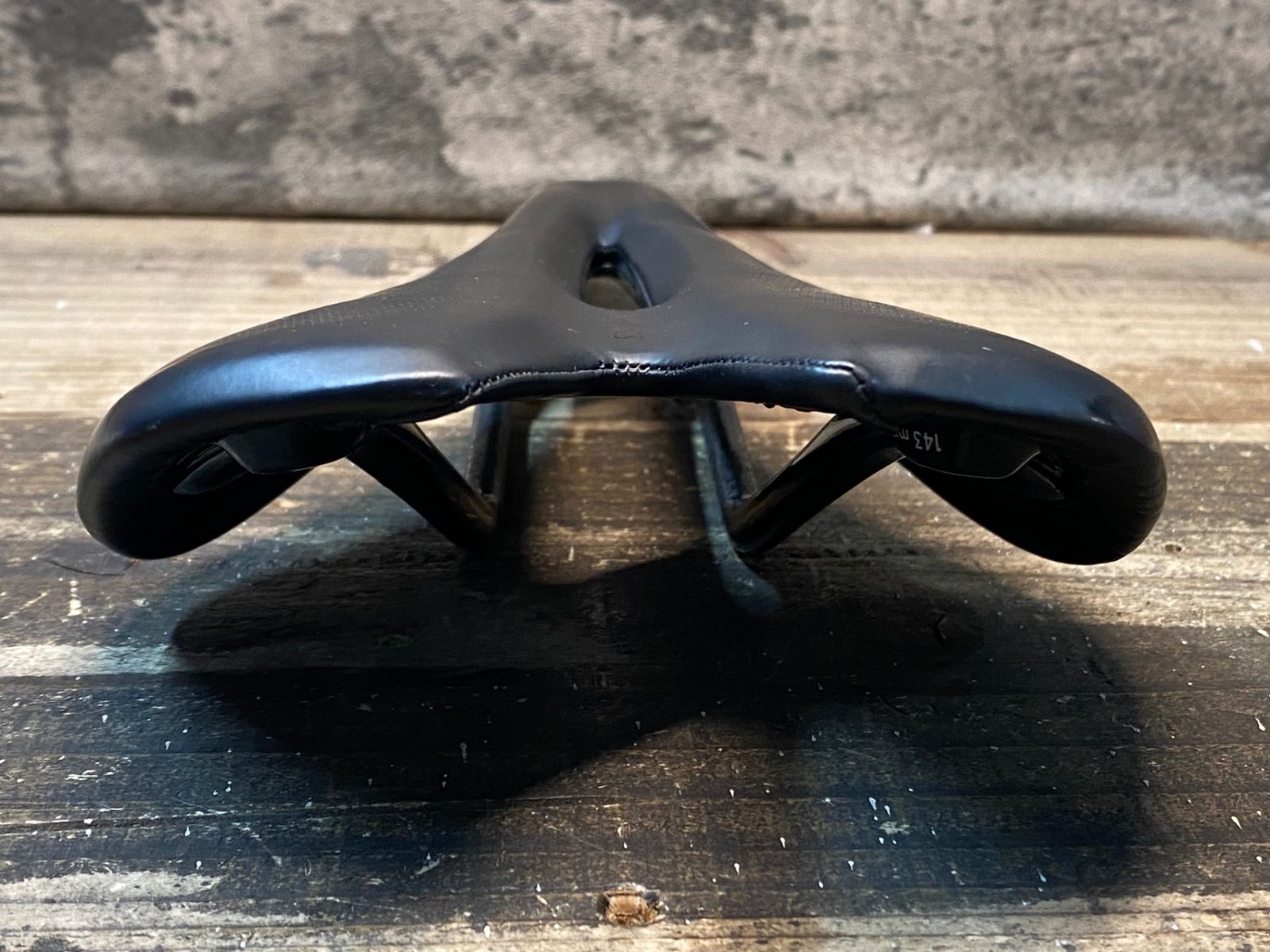 IR714 スペシャライズド SPECIALIZED S-WORKS TOUPE サドル 黒 143mm