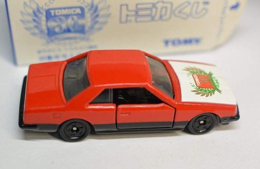 新品 トミカくじ 1 スカイライン R30 赤/黒記念カラー トミカ30