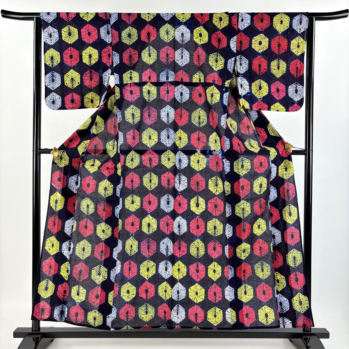 浴衣 身丈157cm 裄丈62.5cm S 絞り浴衣 亀甲 濃紺 綿 美品 名品 【中古  