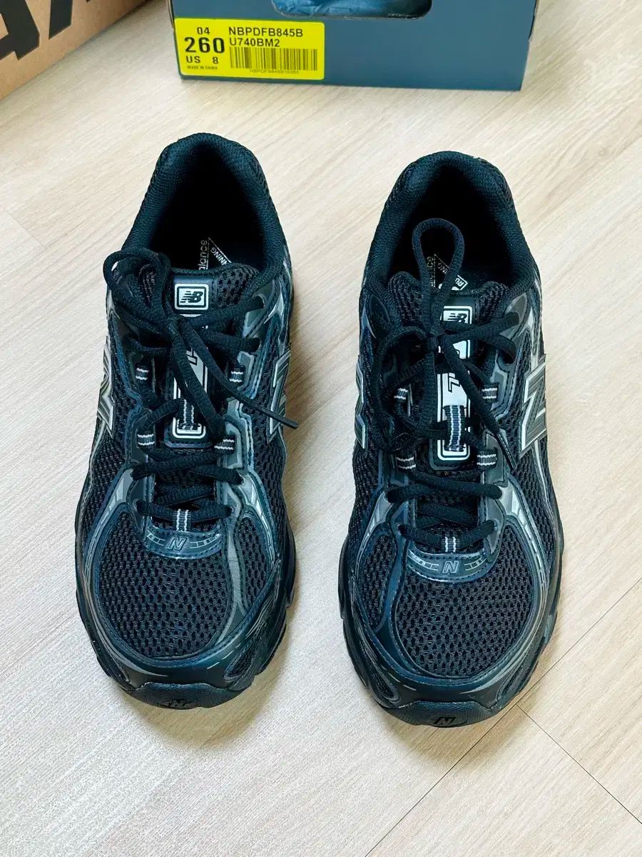 ニューバランス 740v2 ブラックシルバーメタリック 260mm