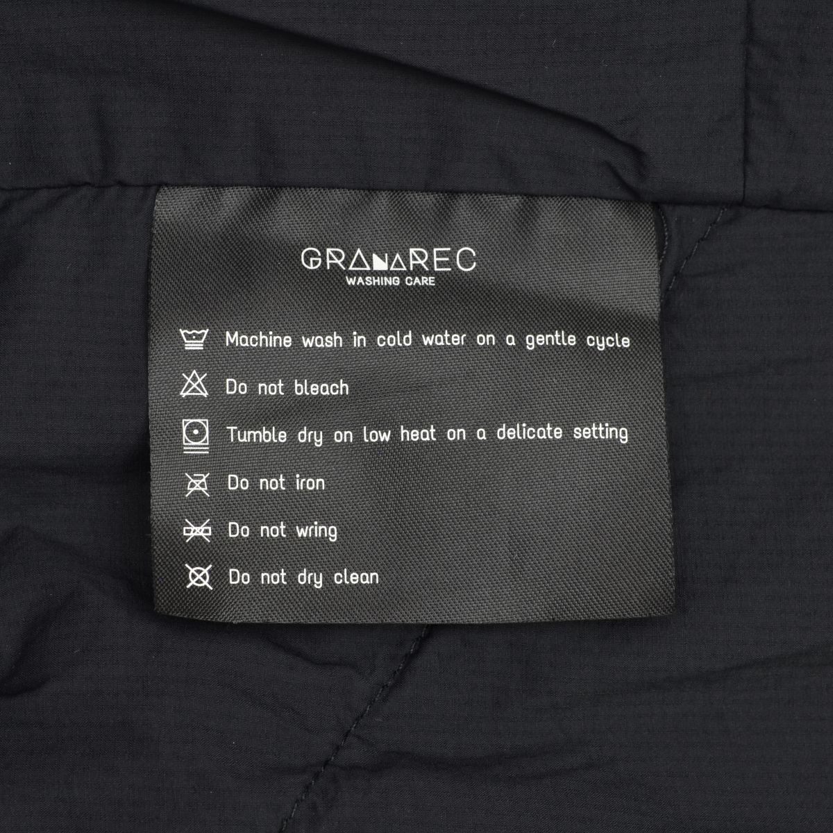 【Graphene-X】GRAnaREC Mid-Layer Jacket 中綿ジャケット