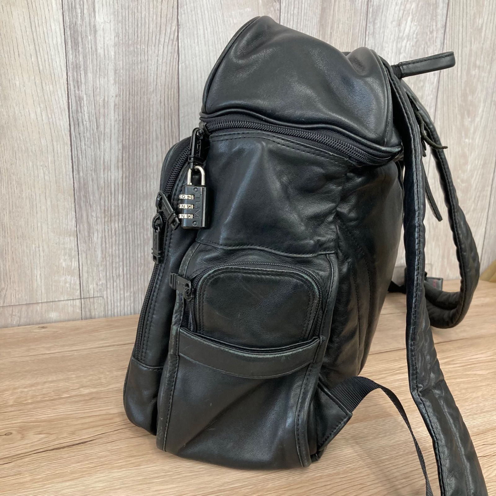 TUMI トゥミ 【廃盤品】ナパレザー・デラックス・バックパック TUMI トゥミ 【廃盤品】ナパレザー・デラックス・バックパック