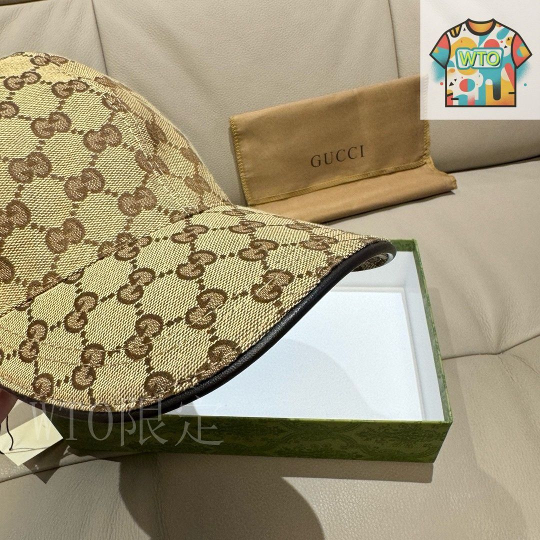 美品★GUCCI⬛︎グッチ⬛︎総柄キャップ⬛︎花柄⬛︎へび⬛︎刺繍ロゴ ☆[美品]GUCCI グッチ 総柄キャップ 花柄 へび 刺繍ロゴ ヘビ