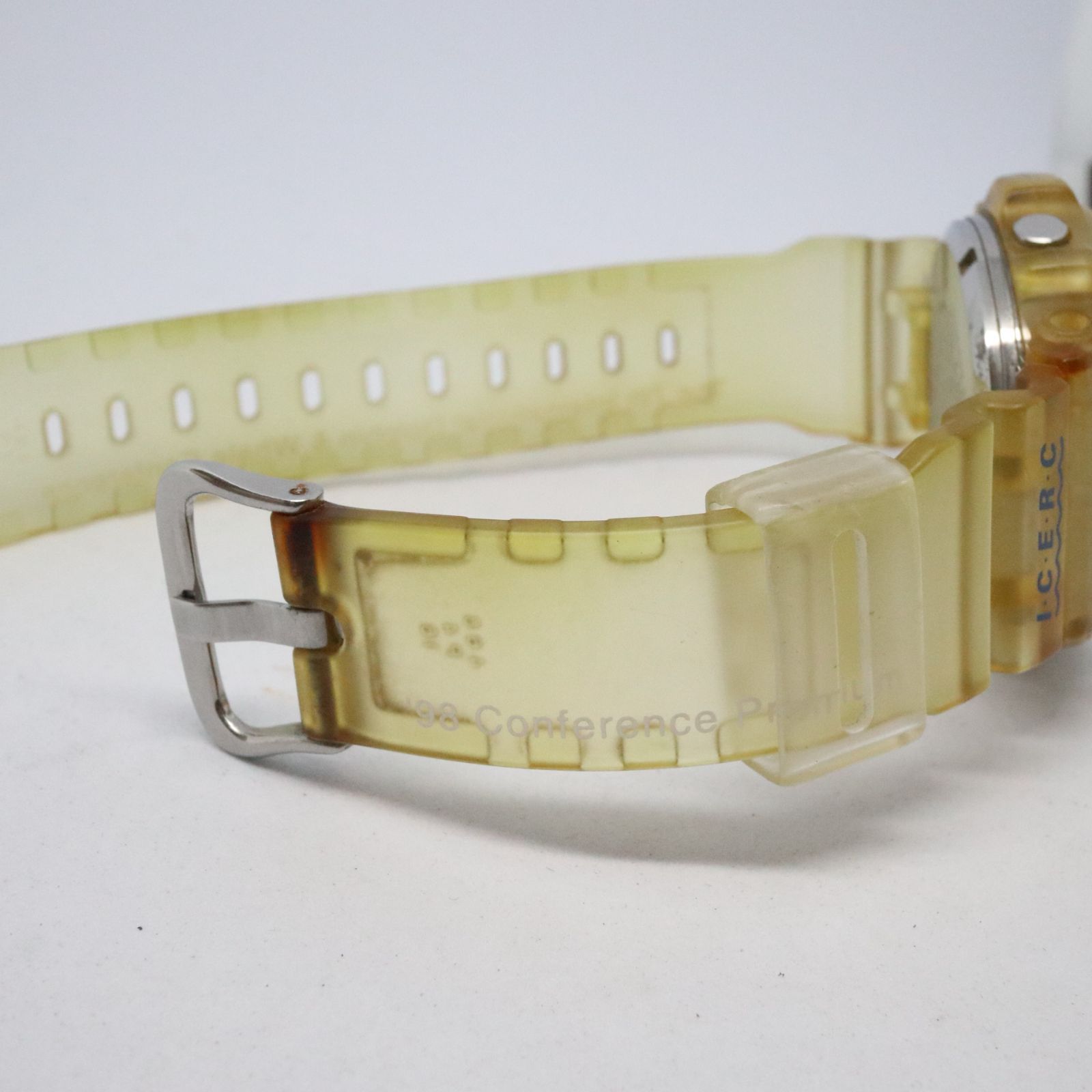 VIVIANO デニムビスチェ-新品未使用G-SHOCK DW-9200K-2BT イルカクジラ