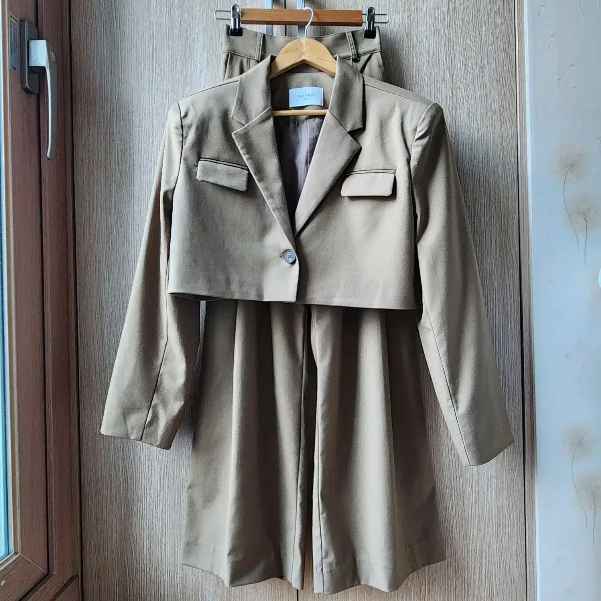 クロップド パッド カジュアル スーツ セットアップ brown