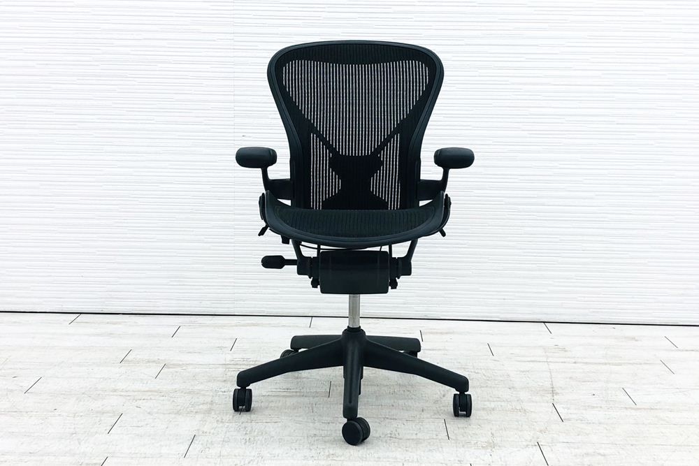 アーロンチェア 中古 2014年製 Bサイズ ライト 【前傾チルト無し】 アーロン ハーマンミラー Herman Miller 中古オフィス家具  固定肘 【A000003350】 - メルカリ