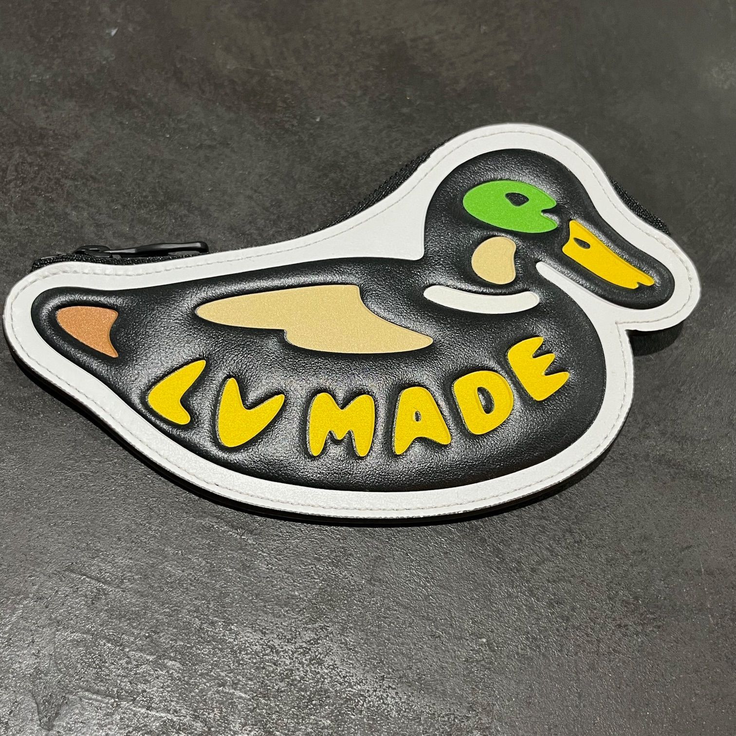 美品 LOUIS VUITTON × NIGO 20AW LV Duck スクエアード レザー