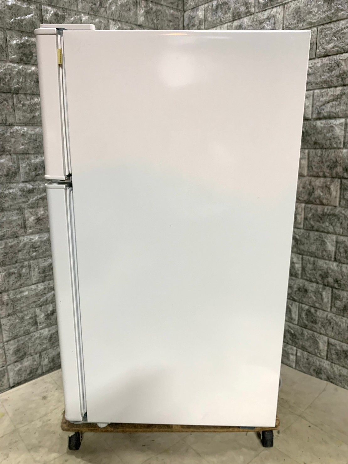 全国送料無料★3か月保証付き★冷凍冷蔵庫★2020年★ハイアール★AT-RF85B★R-14 全国送料無料☆3か月保証付き☆冷凍冷蔵庫☆2020年☆ハイアール☆AT