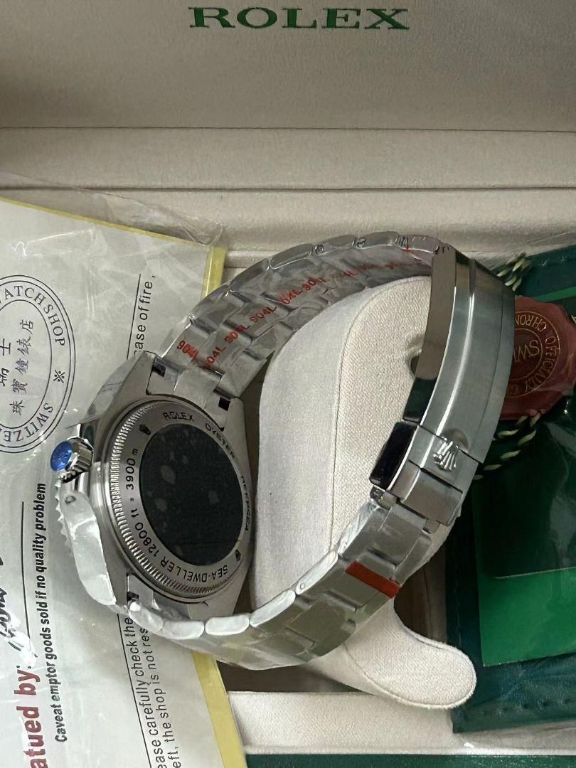 ROLEX SEA-DWELLER 自動巻き腕時計 Rolex Sea-Dweller for $14,611 for sale from a Seller on Chrono24