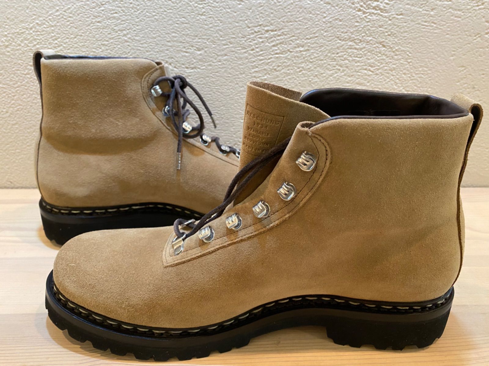 新品 エシュン HESCHUNG スエード マウンテンブーツ Vibram