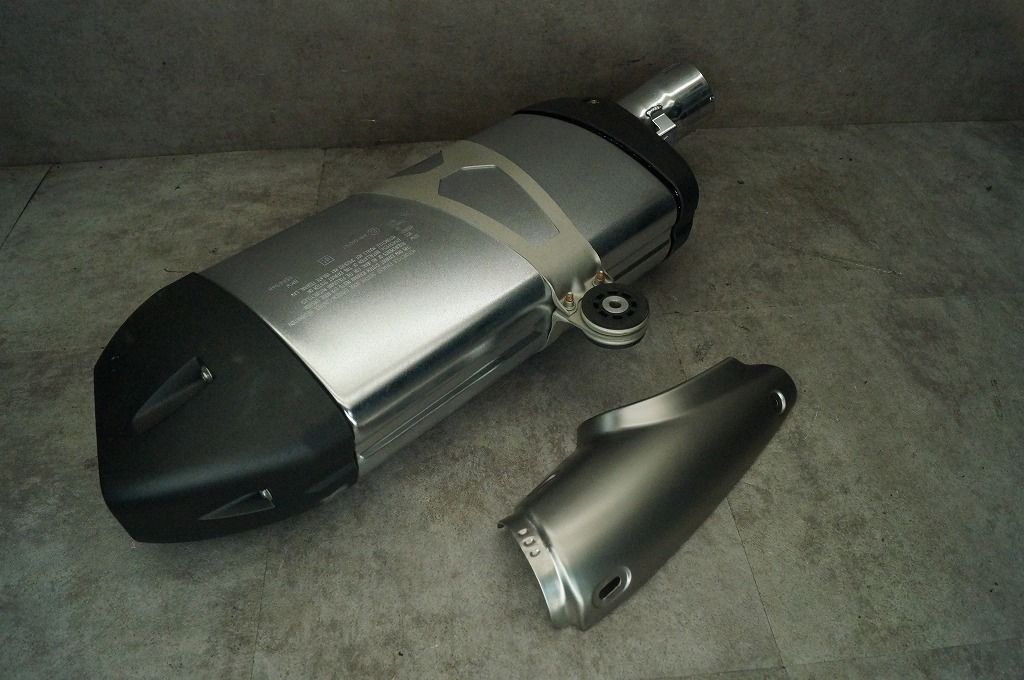 BMW R1250GS 純正サイレンサー 8566948 スレ小 新車外し