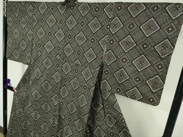 K0138 美品 逸品 稀少 龍郷 正絹 本場大島紬 K0138 美品 逸品 稀少