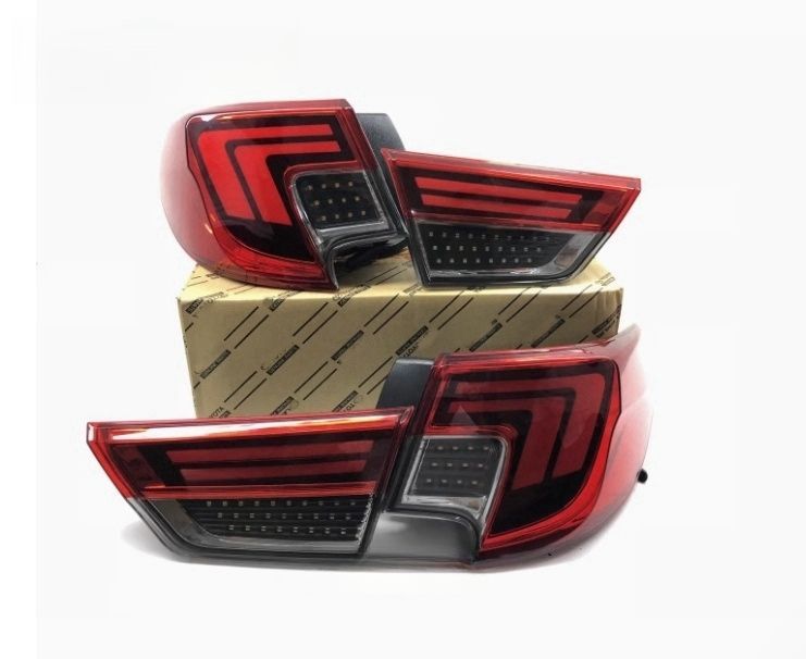 マークX GRX135 純正テールランプ 中期型 トヨタ 純正 マークX 《 GRX135 》 左テールランプ 81561-22A50 P11700