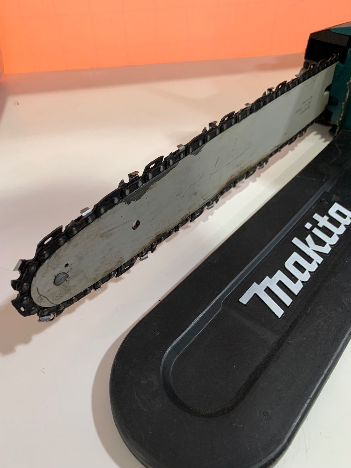 Makita 350mm 電動チェーンソー MUC351 コード式