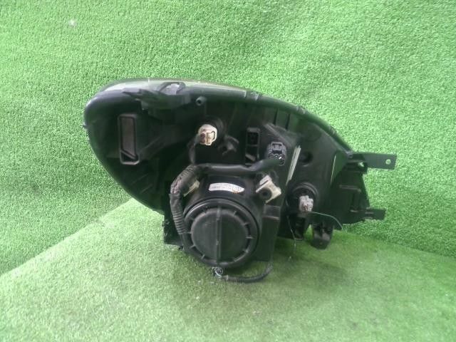 左 ヘッドランプ