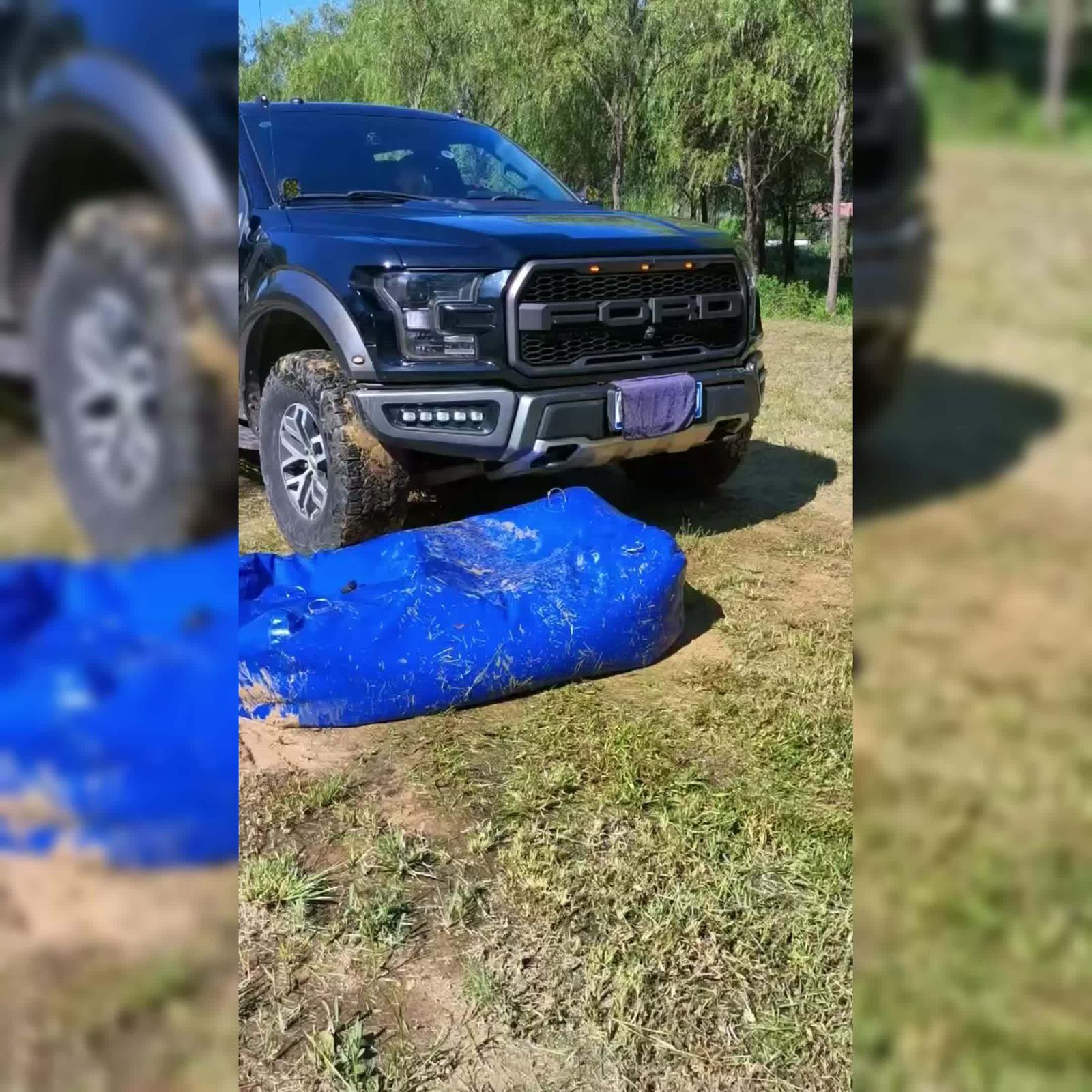緊急用灌漑や屋外使用 優れた水容器|活力ある黄色いラベル|耐久性のあるPVC素材