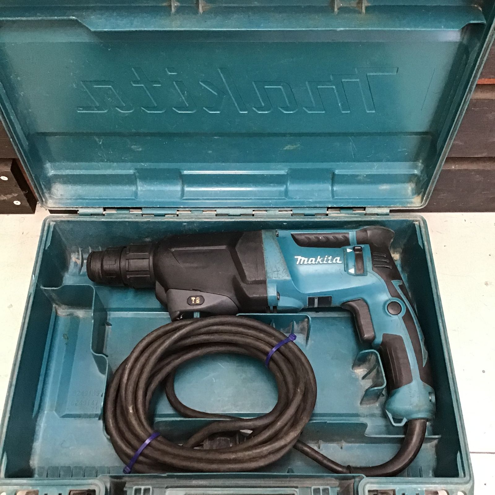 マキタ(makita) ハンマドリル HR2600【鴻巣店】