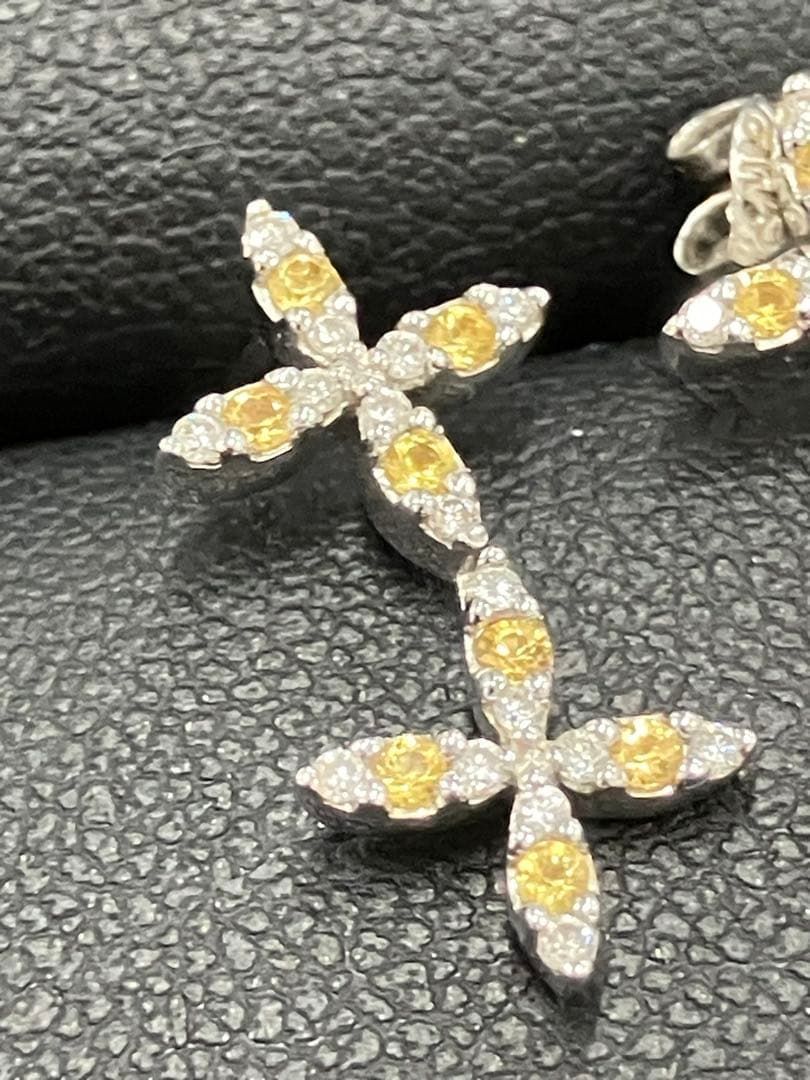 K18WG ダイヤ0.06ct イエローサファイア0.12ct ピアス