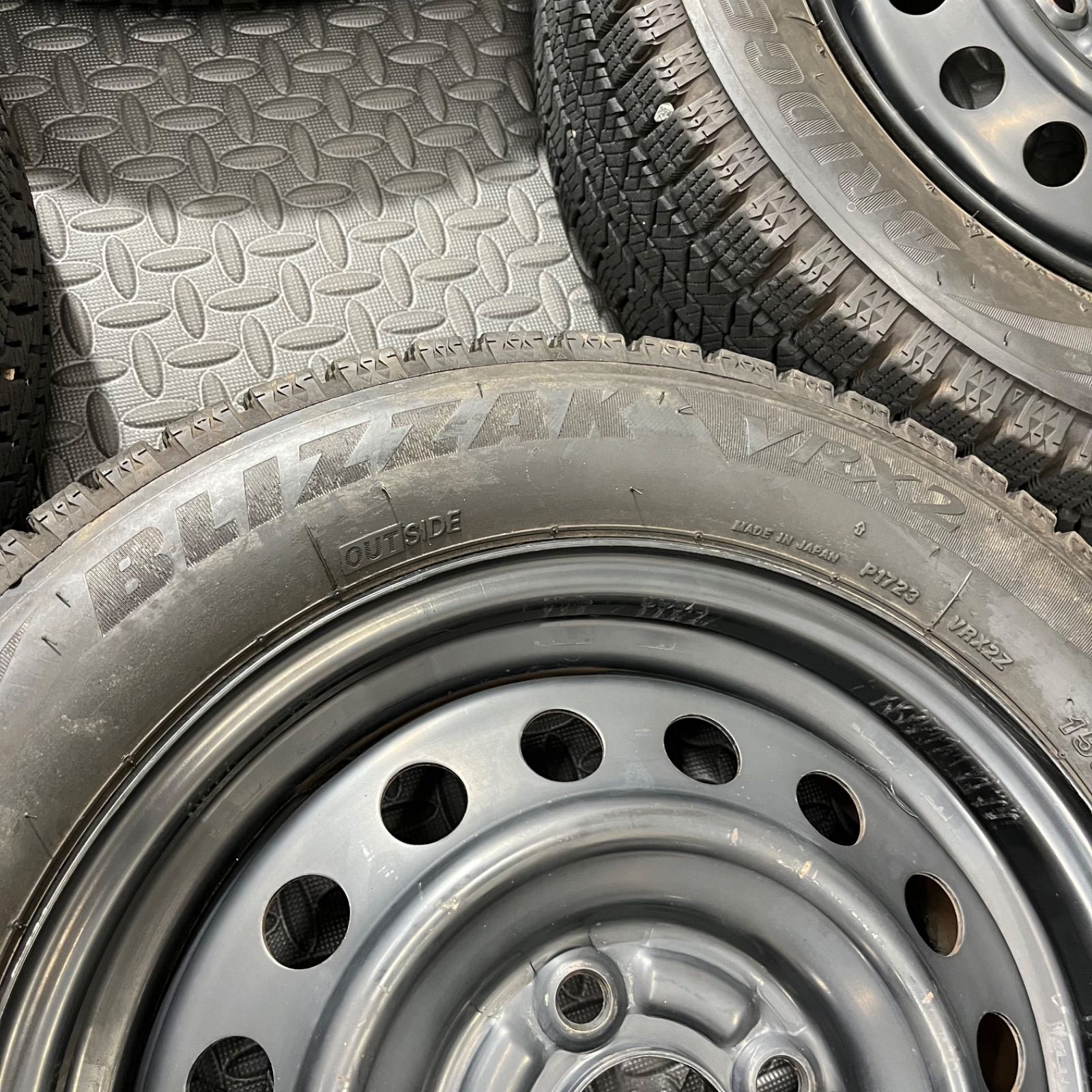 65R14 ブリヂストン