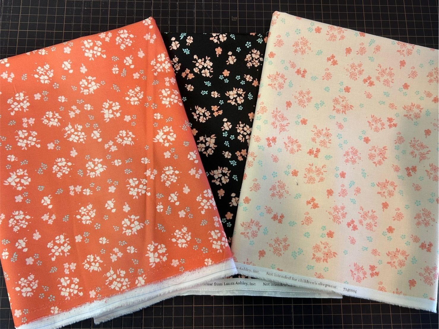 978 ローラ・アシュレイ Laura Ashley 約111cm×100cm 3枚入り
