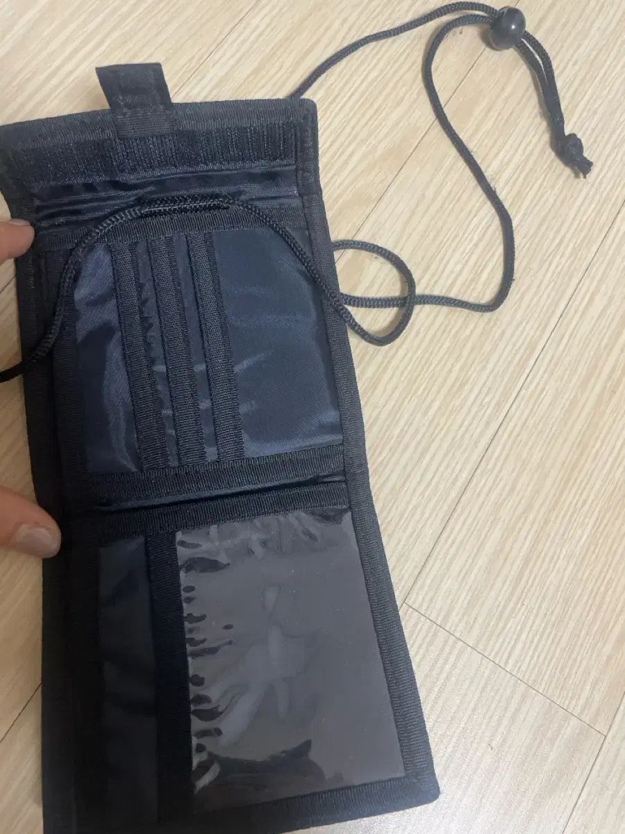 スポーツ ウォレット