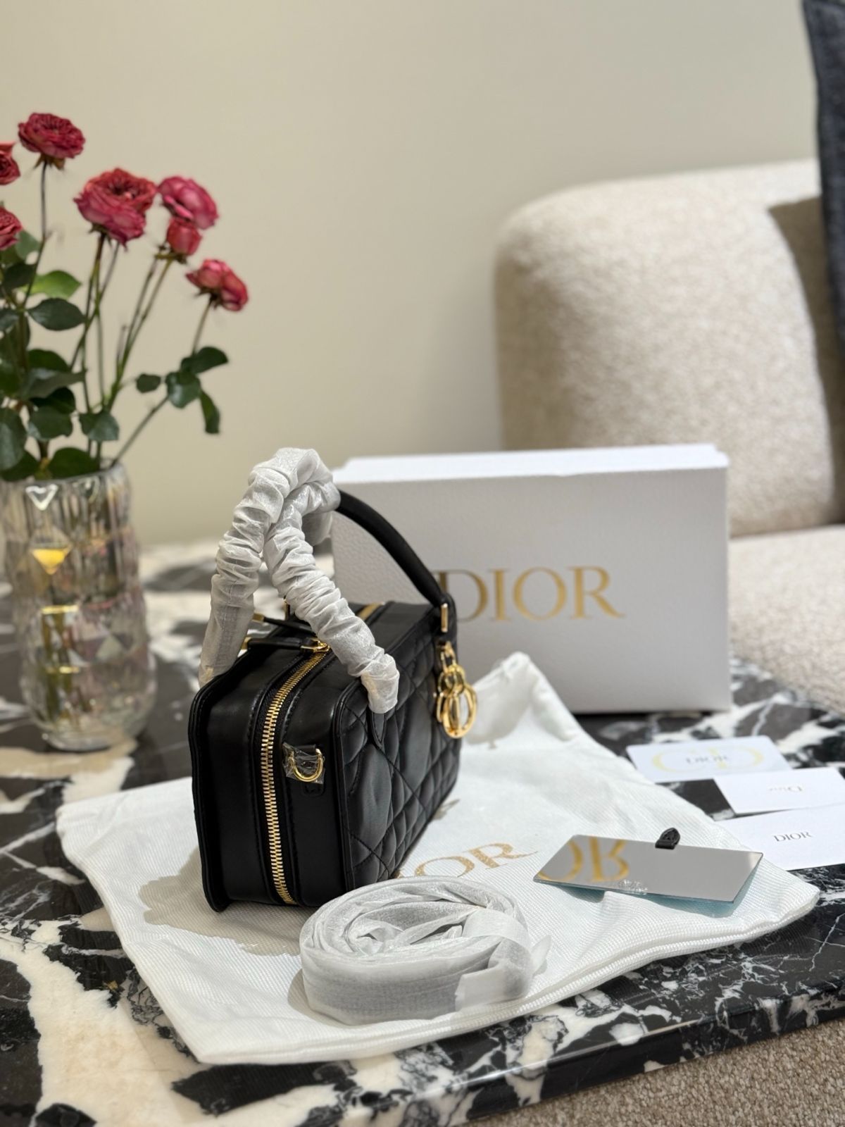 スピード配送◆送込【DIOR】30 Montaigne*ミニドクターバッグ 今日特価】Dior 30 Montaigne Mini Doctor Bag ディオール 30