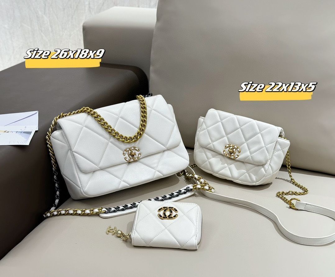 可愛いCHANEL シャネル ショルダーバッグ ハンドバッグ 財布