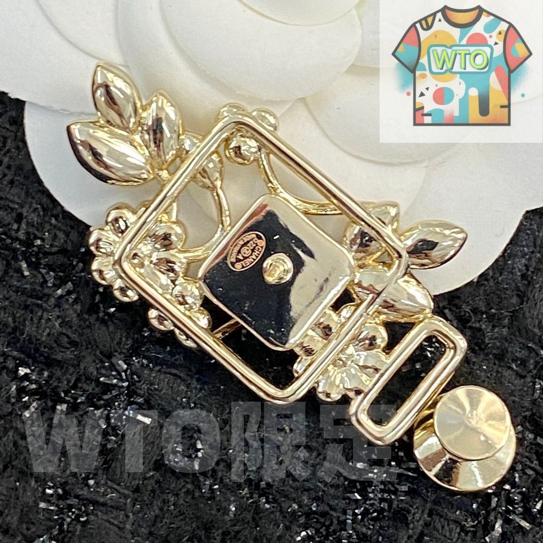 CHANEL　シャネル　フラワー　ブローチ 今日特価】CHANEL シャネル 22 年 ハーフパール フラワー