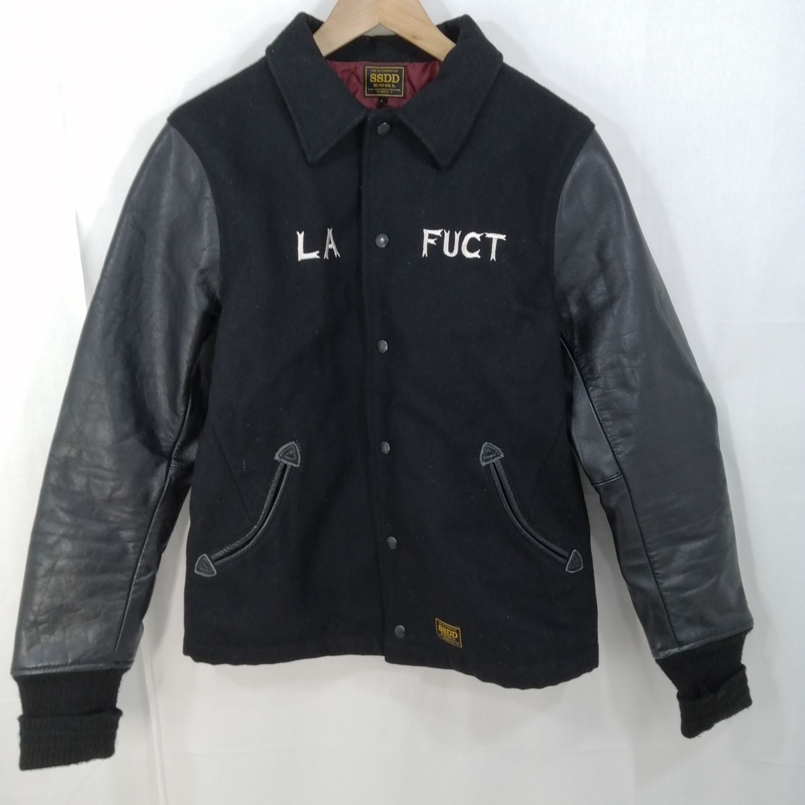 FUCT SSDD スタジャン 牛革 襟付き Mサイズ FUCT SSDD スタジャン 牛革 襟付き Mサイズ