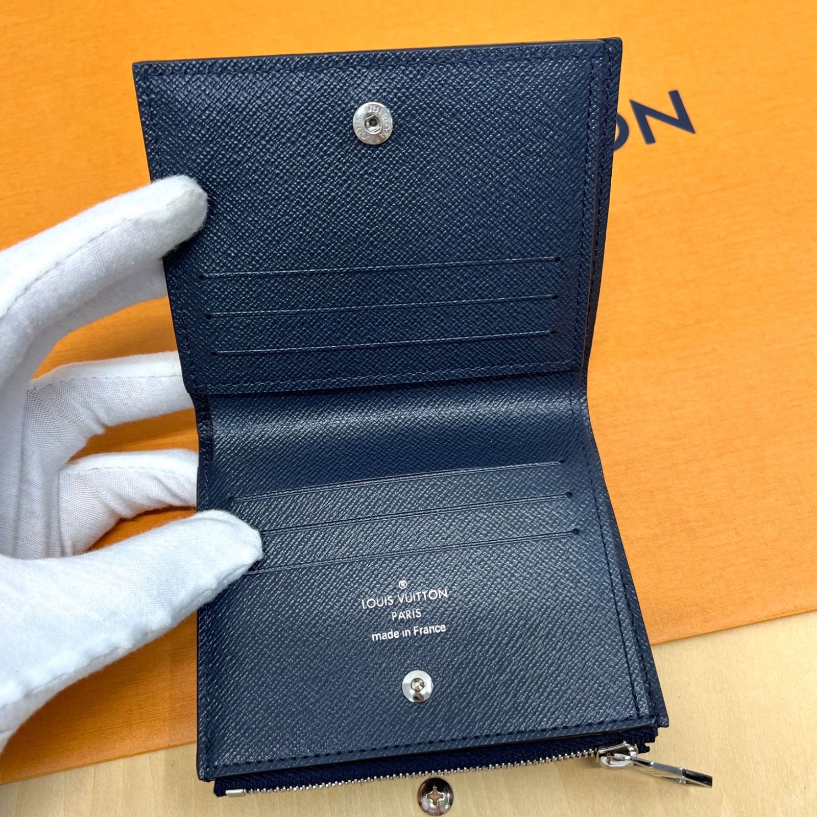 1点限り】LOUIS VUITTON ルイヴィトン エピ ポルトフェイユスマート 