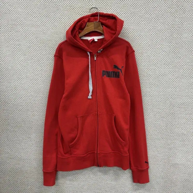 PUMA Ferrari フード付きパーカー 赤 PUMA (プーマ) Ferrari (フェラーリ) パーカー ソフトシェル レッド サイズ:US L