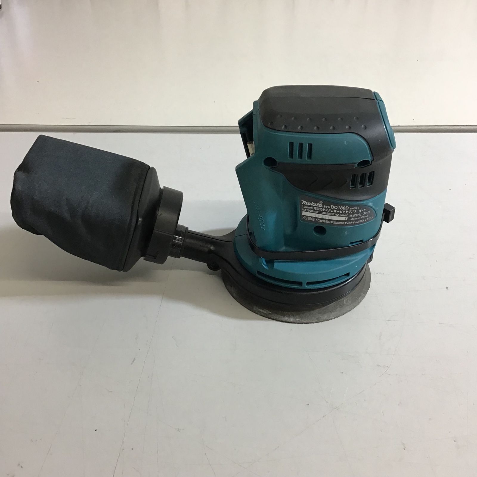 中古品】☆マキタ(makita) コードレスランダムオービットサンダ 