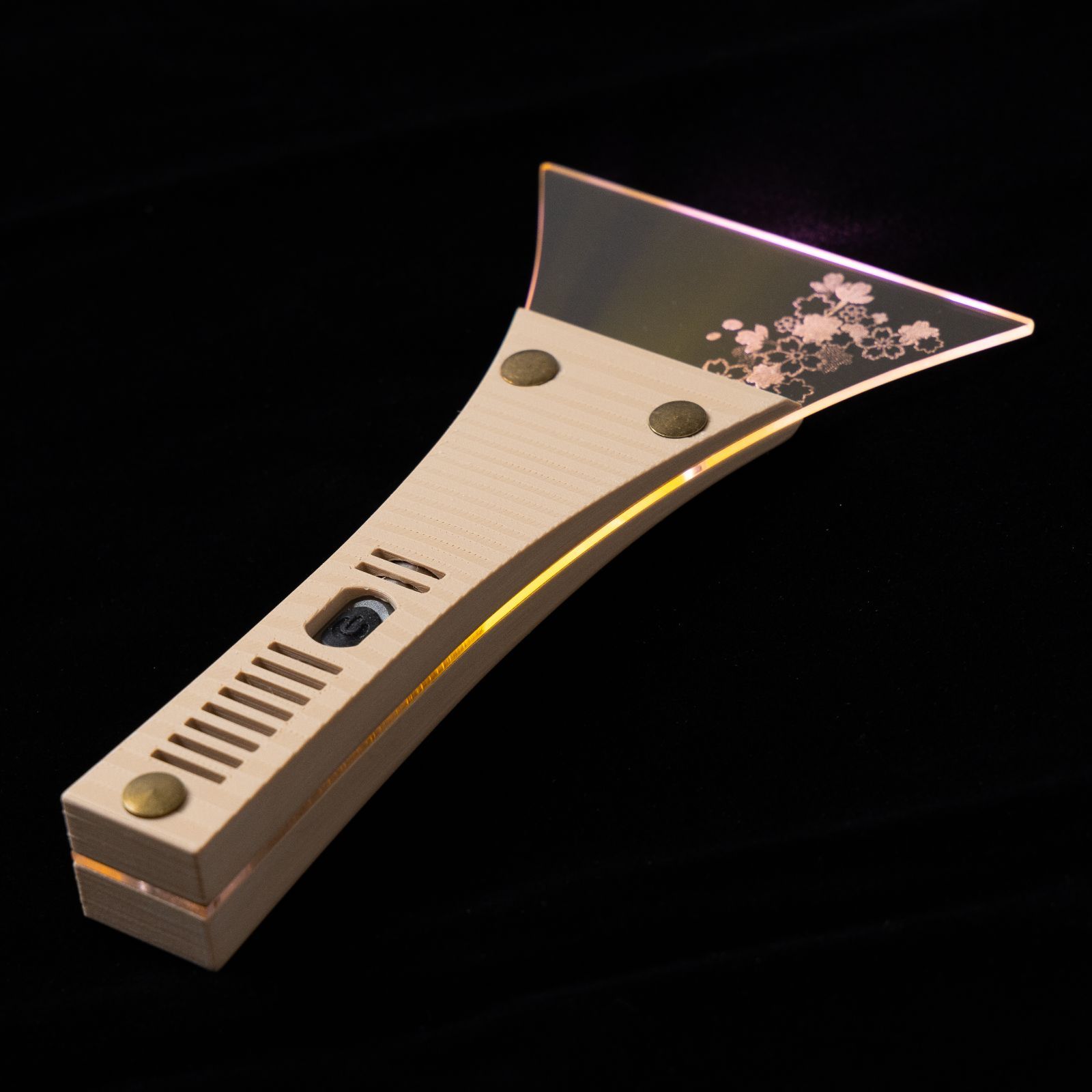 リニューアルデザイン！ LED内蔵アクリル津軽三味線撥（バランス変更