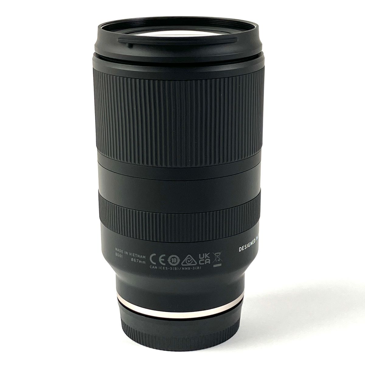 【美品】TAMRON 18-300mm F3.5-6.3 fuji Xマウント 新品)TAMRON (タムロン) 18-300mm F3.5-6.3 Di III-A VC VXD